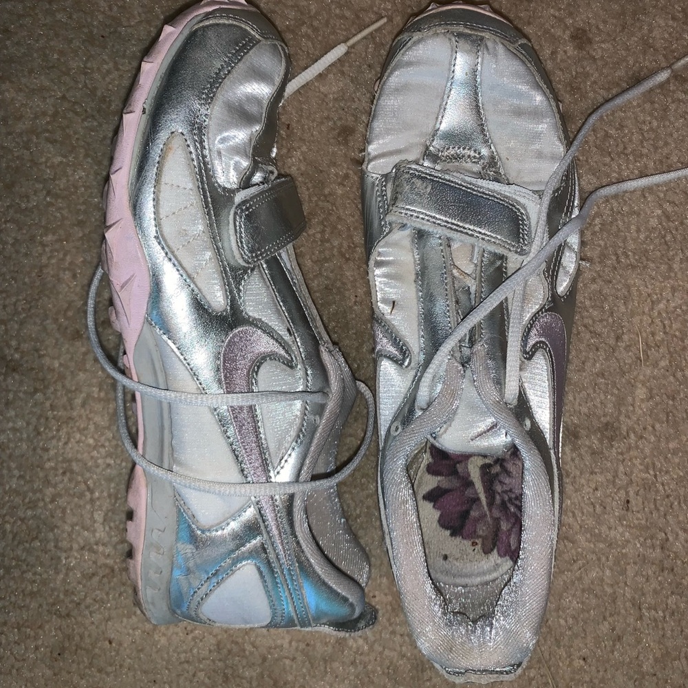 Nike Track Style Shoes